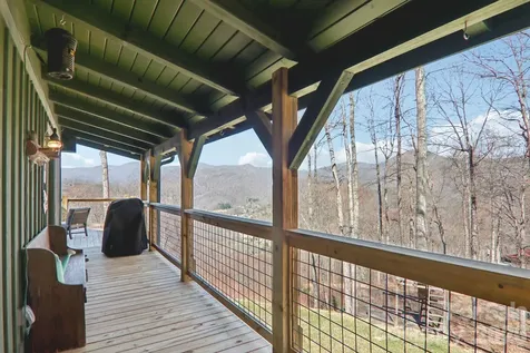 284 Robin Roost Road Maggie Valley NC 28751