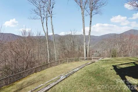 284 Robin Roost Road Maggie Valley NC 28751