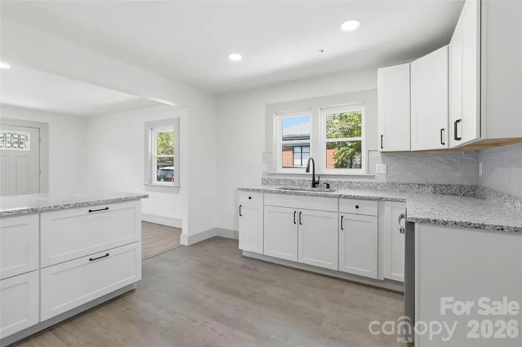 3609 Eastway Drive Charlotte NC 28205