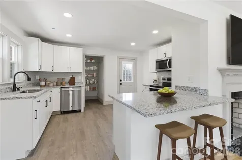 3609 Eastway Drive Charlotte NC 28205