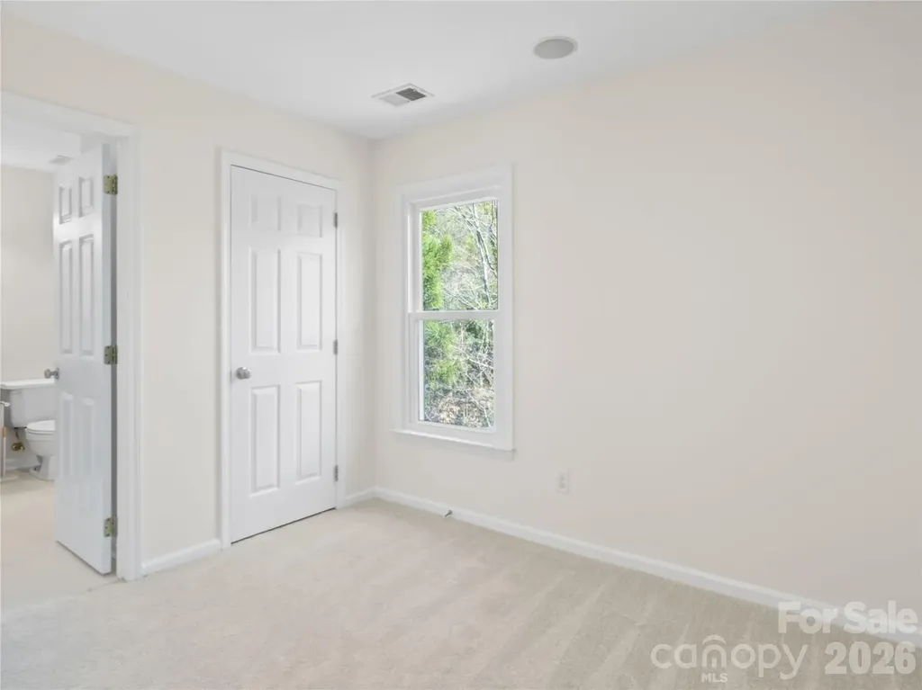 2020 Sablewood Drive Charlotte NC 28205