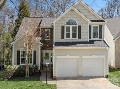 2020 Sablewood Drive Charlotte NC 28205
