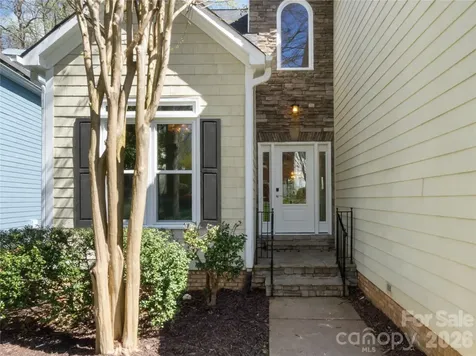 2020 Sablewood Drive Charlotte NC 28205