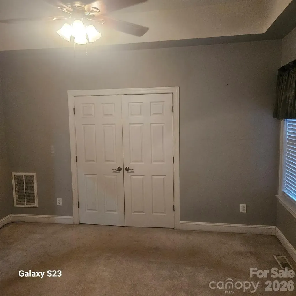 2119 Lakeview Lane Charlotte NC 28214