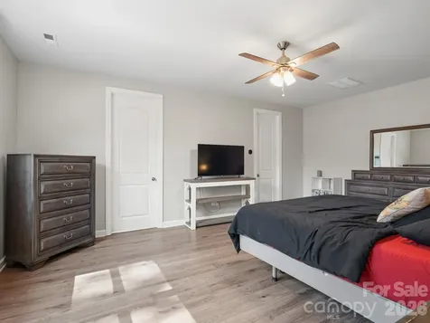 560 Sandbar Point Clover SC 29710