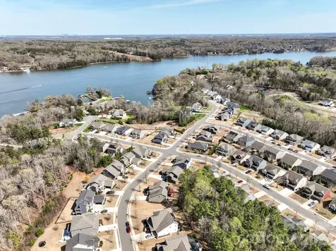 560 Sandbar Point Clover SC 29710