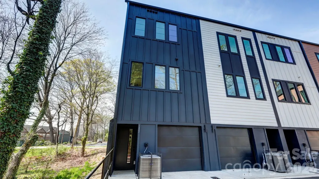 1352 Briar Creek Road Charlotte NC 28205