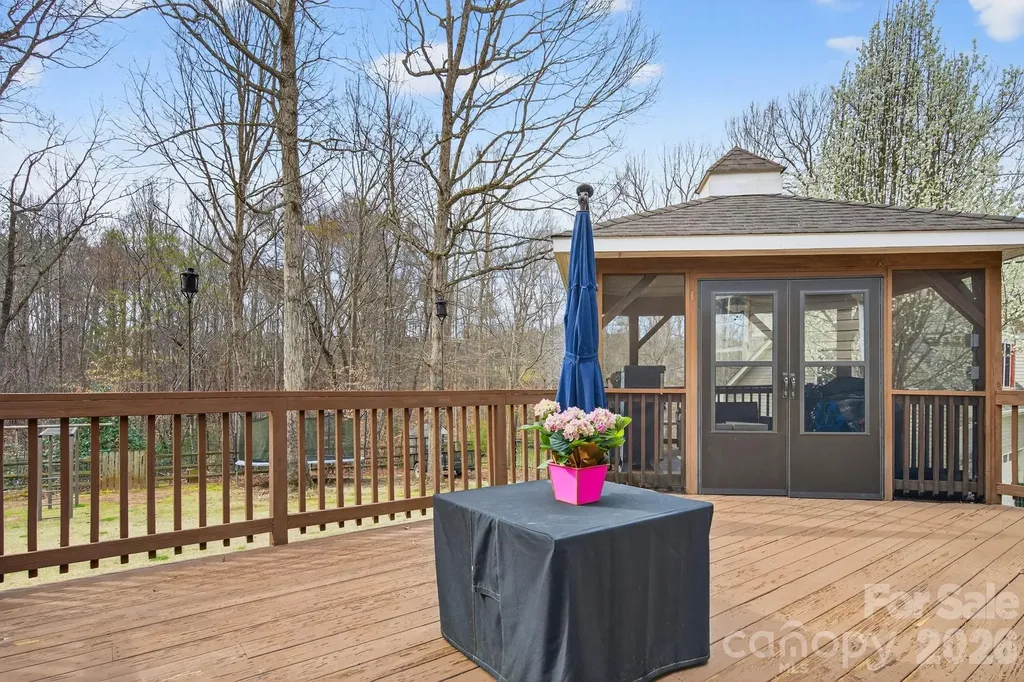 6444 Winding Creek Lane Denver NC 28037