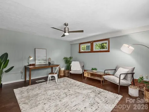 8 Fernlawn Road Asheville NC 28805