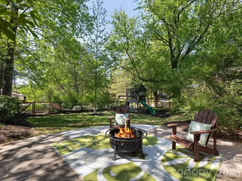 8 Fernlawn Road Asheville NC 28805