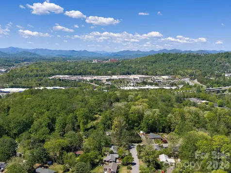 8 Fernlawn Road Asheville NC 28805