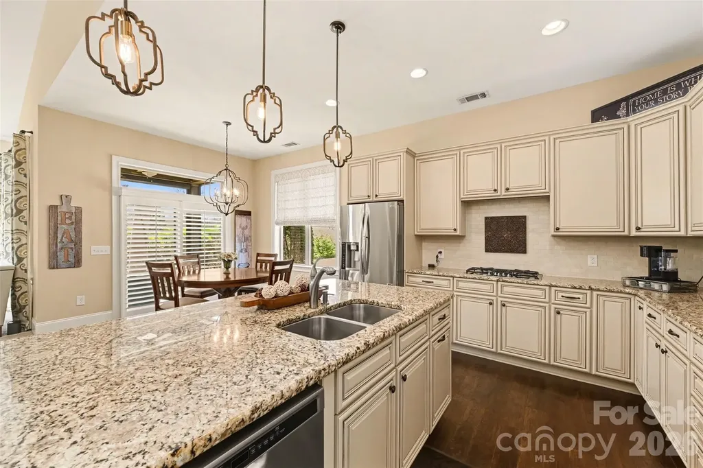 15523 Lake Ridge Road Charlotte NC 28278