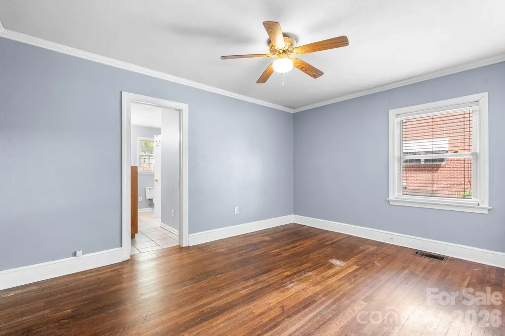 1339 11th Street NW Hickory NC 28601