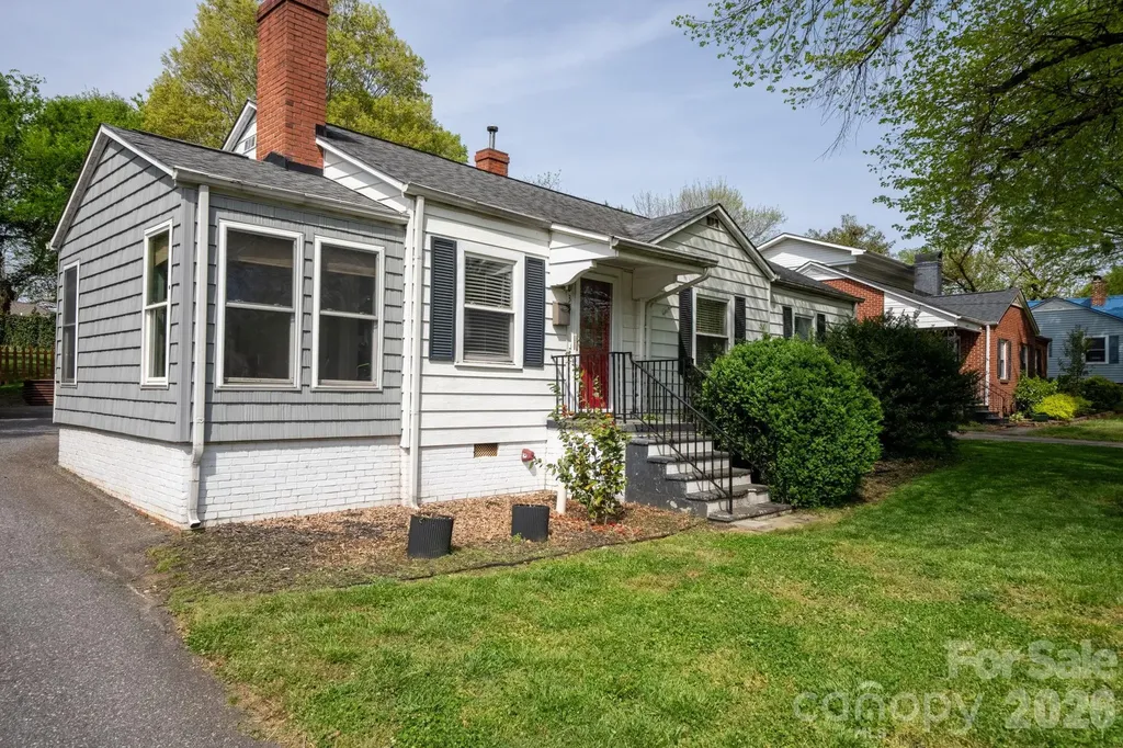 1339 11th Street NW Hickory NC 28601
