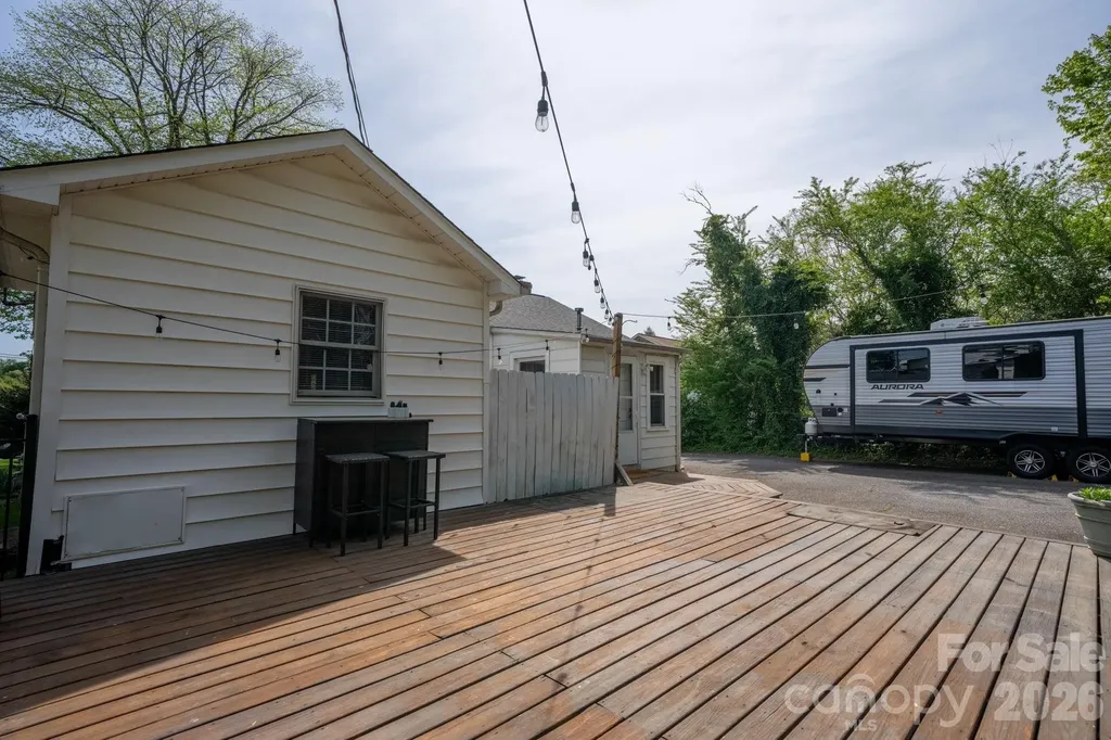 1339 11th Street NW Hickory NC 28601