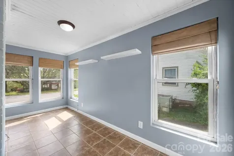 1339 11th Street NW Hickory NC 28601