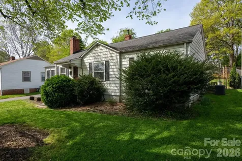 1339 11th Street NW Hickory NC 28601