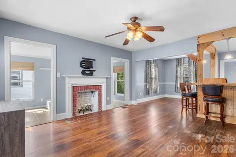 1339 11th Street NW Hickory NC 28601