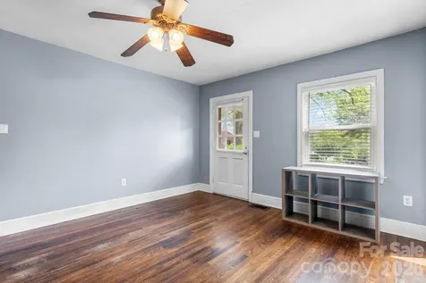 1339 11th Street NW Hickory NC 28601