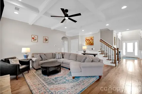 4016 Widgeon Way Waxhaw NC 28173