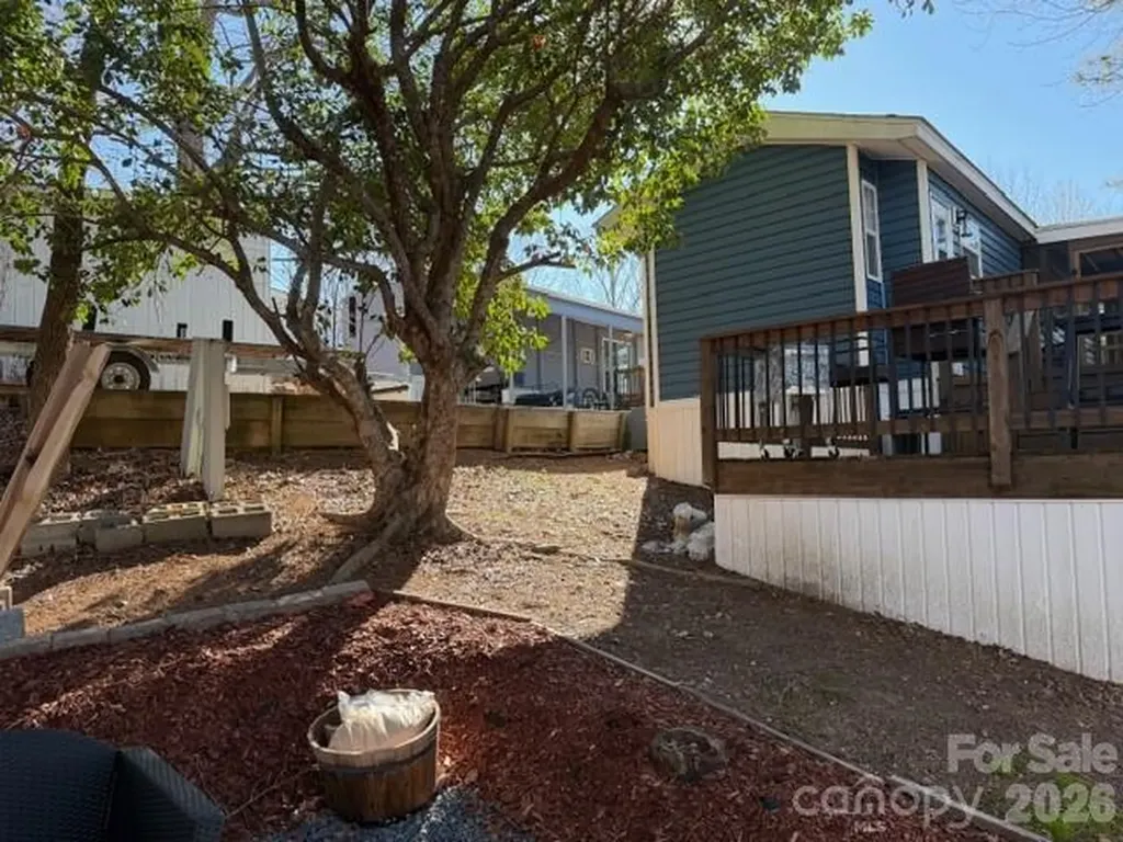 206 Cardinal Drive New London NC 28127