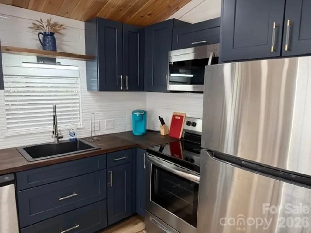 206 Cardinal Drive New London NC 28127
