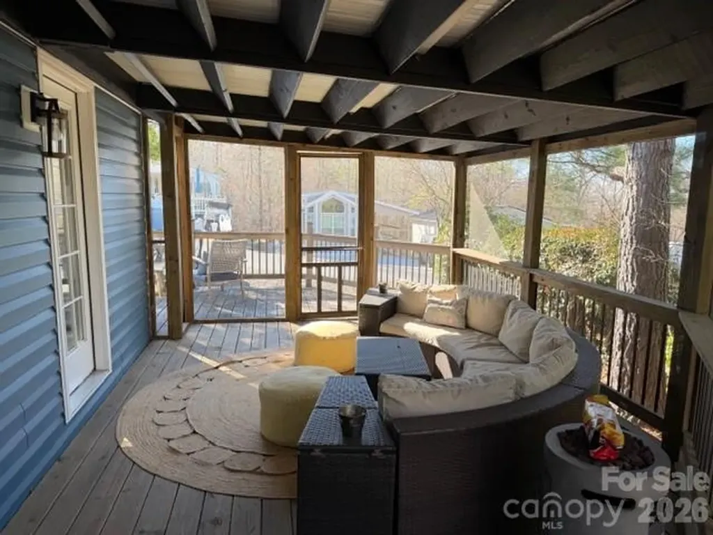 206 Cardinal Drive New London NC 28127
