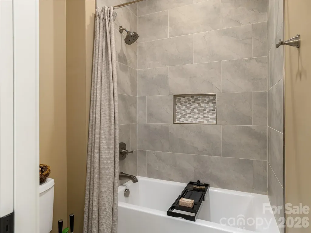96 Copper Creek Lane Hendersonville NC 28739
