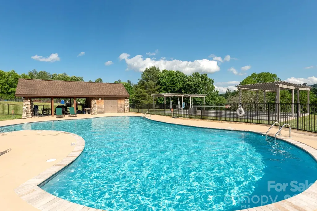 96 Copper Creek Lane Hendersonville NC 28739