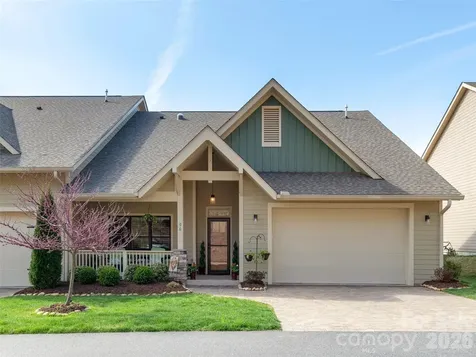 96 Copper Creek Lane Hendersonville NC 28739