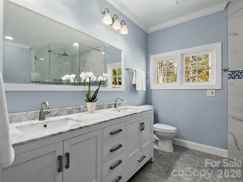 21 Dianthus Drive Asheville NC 28803