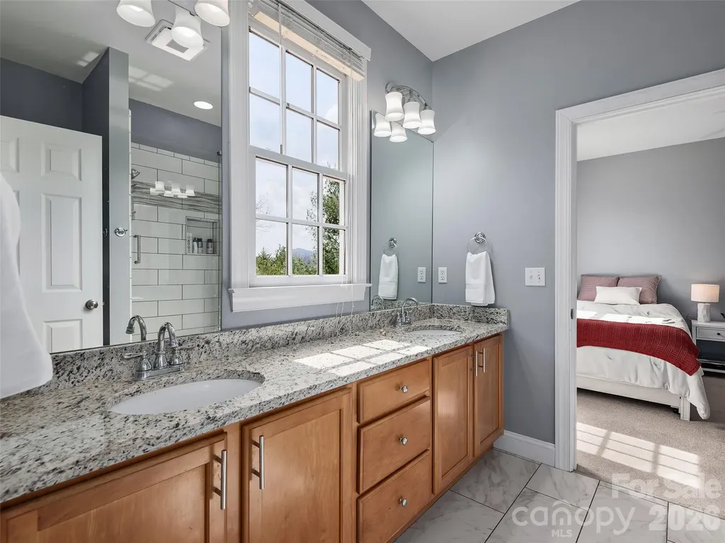 21 Dianthus Drive Asheville NC 28803