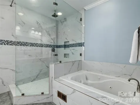 21 Dianthus Drive Asheville NC 28803