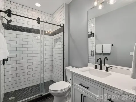 21 Dianthus Drive Asheville NC 28803