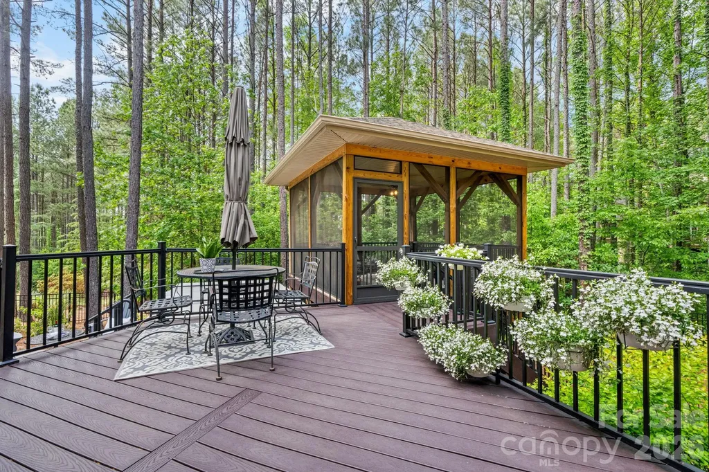 4950 River Hills Drive Denver NC 28037