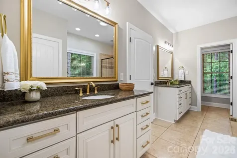4950 River Hills Drive Denver NC 28037