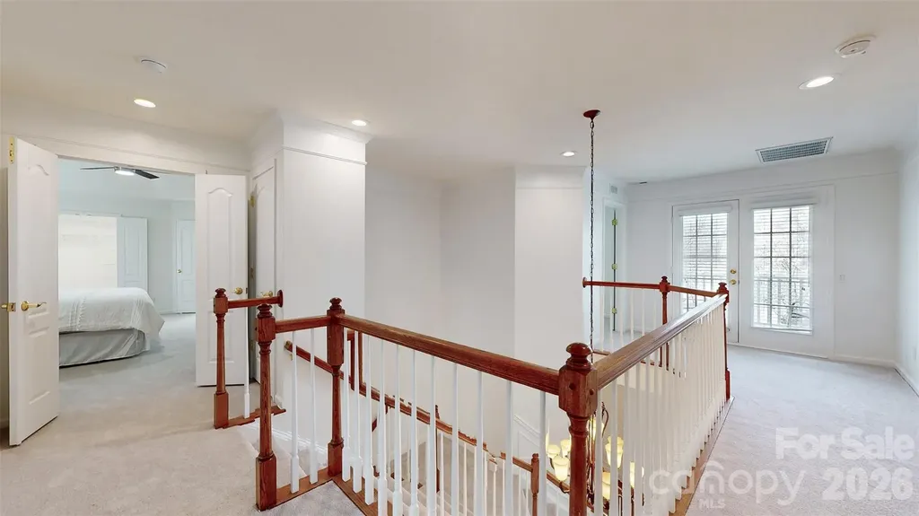 5423 Piper Glen Drive Charlotte NC 28277