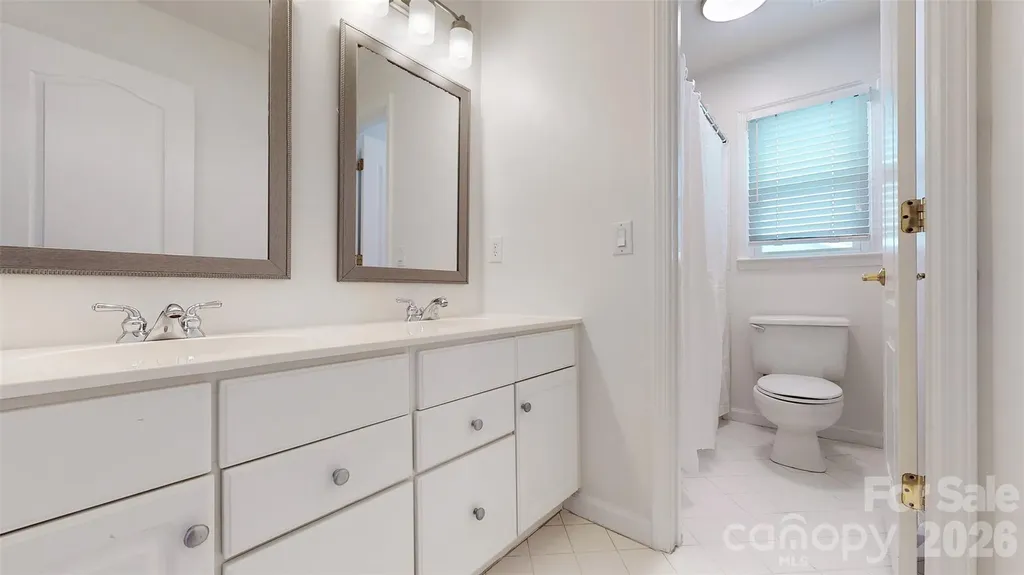 5423 Piper Glen Drive Charlotte NC 28277