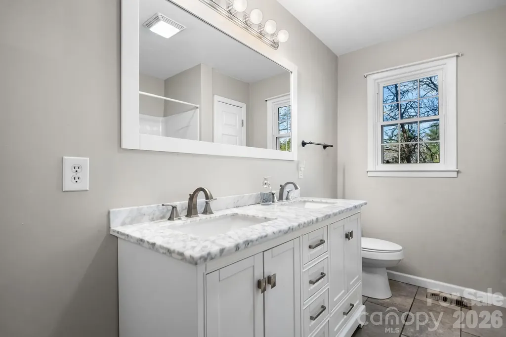 1629 Nc 126 Road Morganton NC 28655