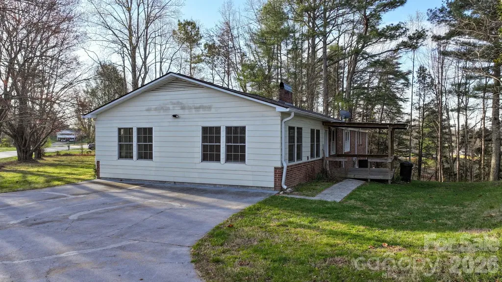 1629 Nc 126 Road Morganton NC 28655