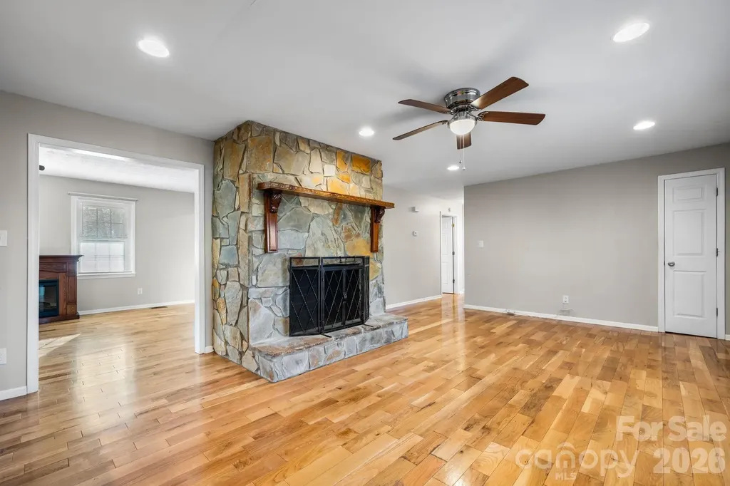 1629 Nc 126 Road Morganton NC 28655