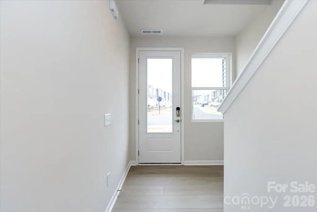 6017 Longar Lane Charlotte NC 28269