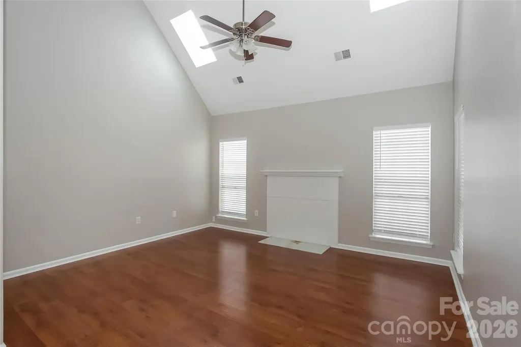 7300 Reynard Lane Charlotte NC 28215