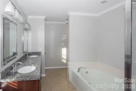 7300 Reynard Lane Charlotte NC 28215