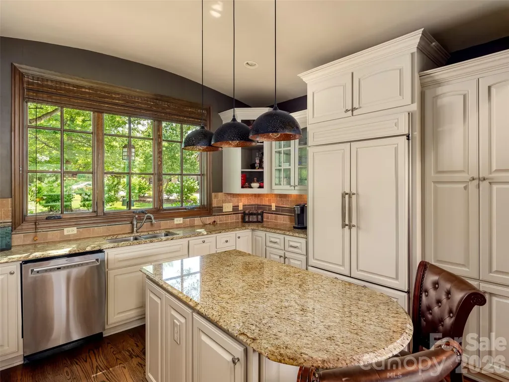 26 Village Oak Drive Arden NC 28704