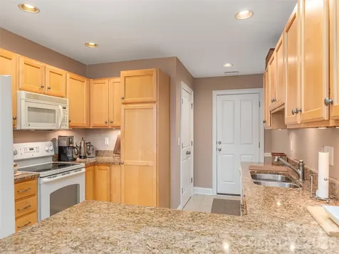 62 Denali Lane Waynesville NC 28786