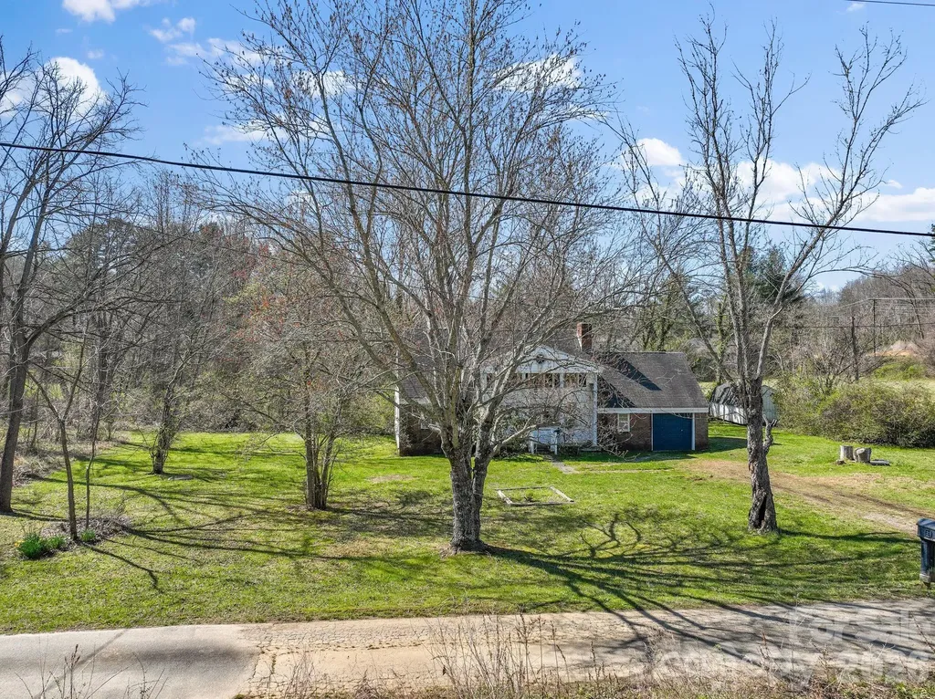 99999 New Haw Creek Road Asheville NC 28805
