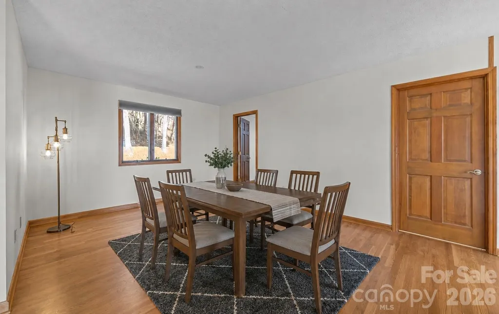 1105 High Vista Drive Mills River NC 28759