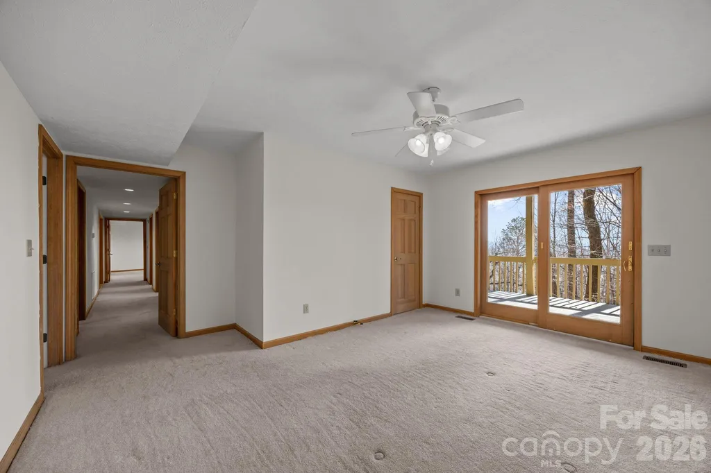 1105 High Vista Drive Mills River NC 28759