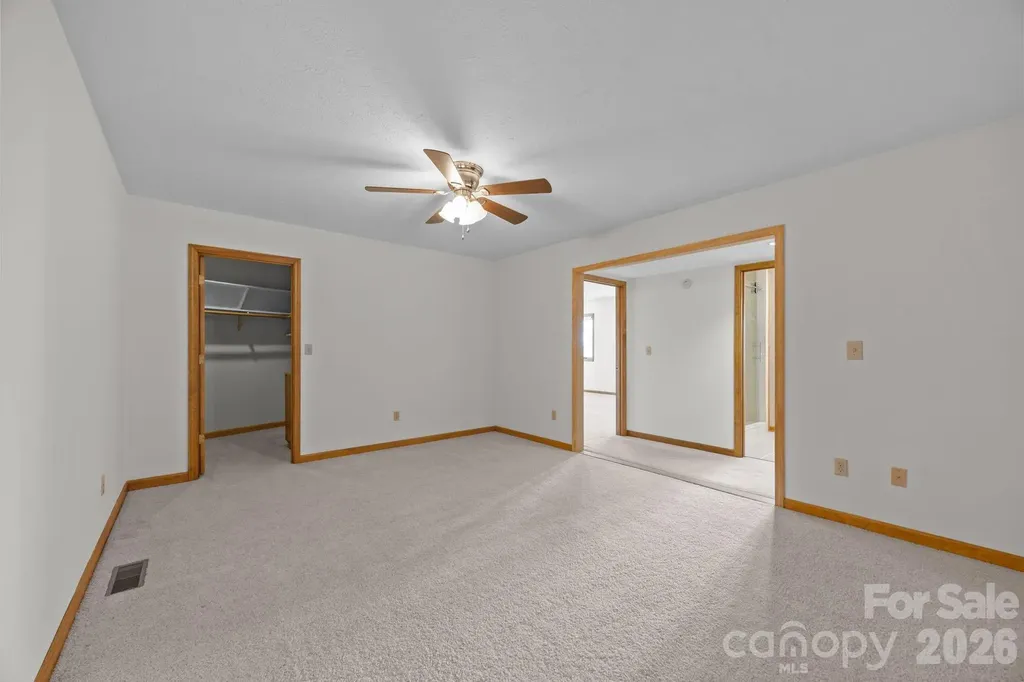 1105 High Vista Drive Mills River NC 28759